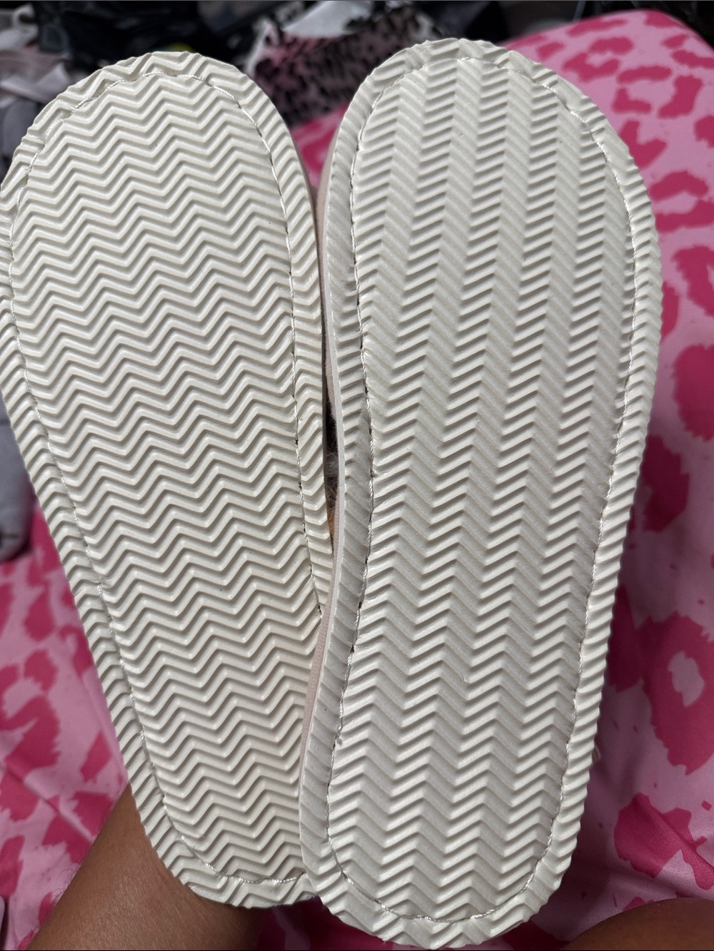 Leopard Print Slippers - Picture 3 of 4